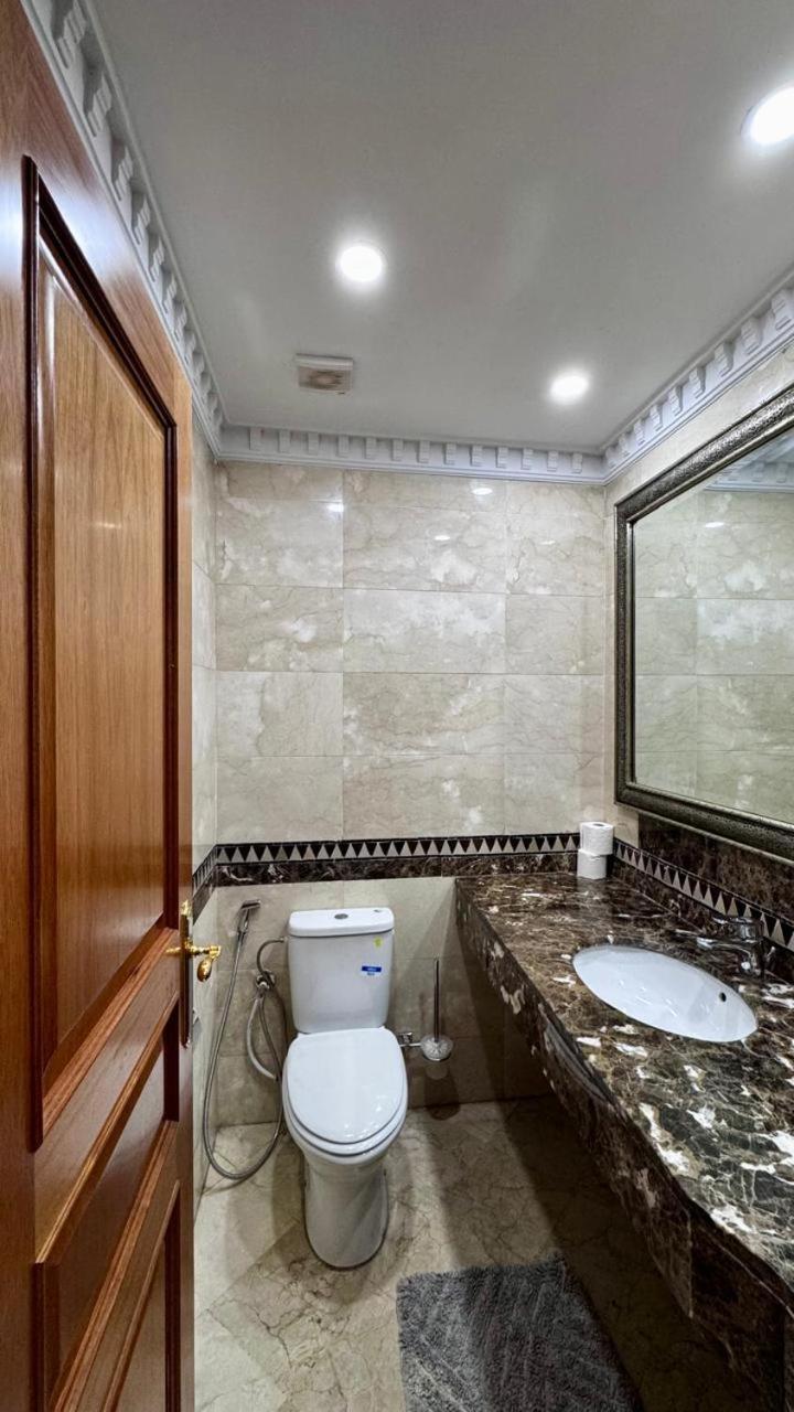 Lux Apt, Prime Location, Jacuzzi * Marrakesch